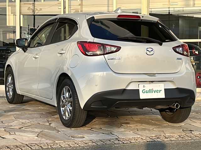 マツダ デミオ 15Sノーブルクリムゾン 静岡県 2018(平30)年 3.7万km セラミックM 純正ナビ/・FM/・AM/・Stitcher/・aha/・Bluetooth/・USB/・CD/・AUX/・DVD/・フルセグTV/主要装備/・３６０°ビューモニター/・ＥＴＣ/・ドライブレコーダー/・運転席+助手席シートヒーター/・専用内装＆シート表皮/・高輝度塗装純正ＡＷ/・パーキングセンサー/・ヘッドアップディスプレイ/・サイドカーテンエアバッグ/・ＬＥＤヘッドライト/・アイドリングストップ/・レーンキープアシスト/・ブラインドスポットモニター/・スマートシティーブレーキサポート