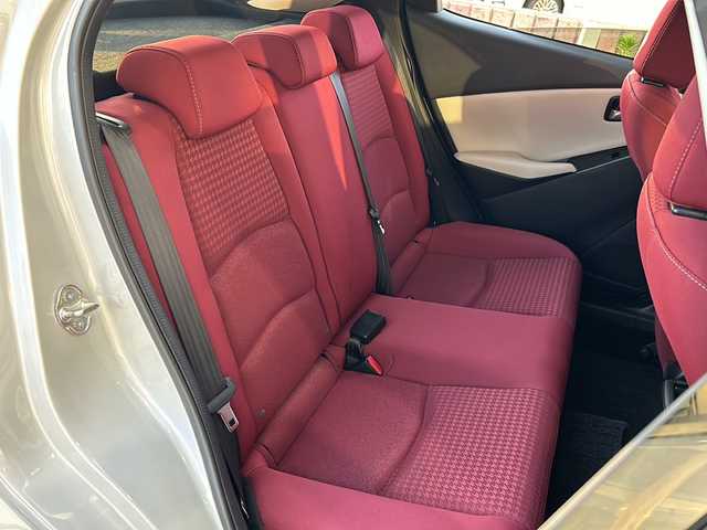 マツダ デミオ 15Sノーブルクリムゾン 静岡県 2018(平30)年 3.7万km セラミックM 純正ナビ/・FM/・AM/・Stitcher/・aha/・Bluetooth/・USB/・CD/・AUX/・DVD/・フルセグTV/主要装備/・３６０°ビューモニター/・ＥＴＣ/・ドライブレコーダー/・運転席+助手席シートヒーター/・専用内装＆シート表皮/・高輝度塗装純正ＡＷ/・パーキングセンサー/・ヘッドアップディスプレイ/・サイドカーテンエアバッグ/・ＬＥＤヘッドライト/・アイドリングストップ/・レーンキープアシスト/・ブラインドスポットモニター/・スマートシティーブレーキサポート