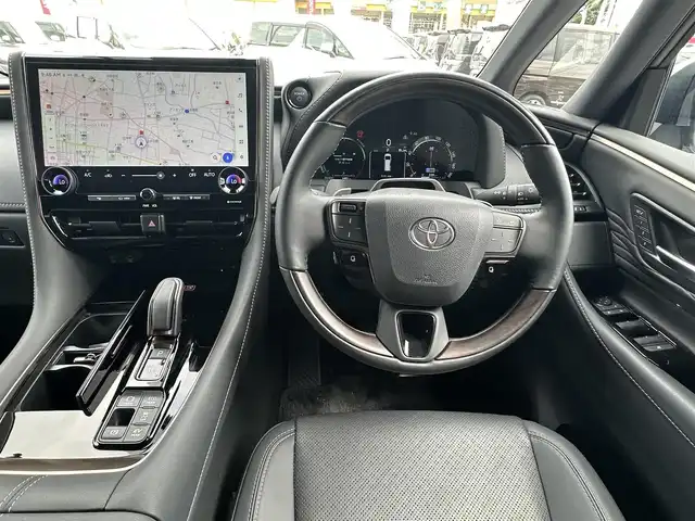 トヨタ ヴェルファイア ハイブリット Z プレミア 群馬県 2024(令6)年 0.5万km プラチナホワイトパールマイカ ナビゲーション　/フルセグテレビ/ブルートゥース接続　/フリップダウンモニタ　/全シートヒーター　/全エアーシート　/ハンドルヒーター　/ムーンルーフ　/１００Ｖ電源　/衝突軽減ブレーキ/アダプティブクルーズ/車線逸脱警報/ブラインドスポットモニタ/全方位カメラ/アップグレードメーター/保証書　/取扱説明書/整備手帳