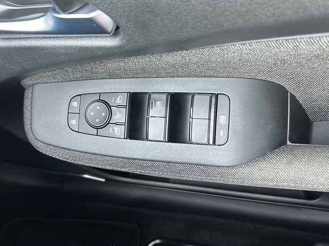 日産 オーラ G 山口県 2022(令4)年 3.2万km 黒 NissanConnectナビゲーションシステム/フルセグテレビ/BOSEパーソナルプラスサウンドシステム/アラウンドビューモニター/ETC2.0/ドライブレコーダー/LEDヘッドランプ/オートライト/ハイビームアシスト/フォグランプ/17インチ純正アルミホイール/インテリジェントルームミラー/電動パーキングブレーキ/オートブレーキホールド/スマートキー/プッシュアップスタート/USB電源ソケット/ワイヤレス充電器 /USB入力端子/プロパイロット/エマージェンシーブレーキ/車線逸脱防止支援システム/後側方衝突防止支援システム/盗難防止装置/取扱説明書/ワンオーナー
