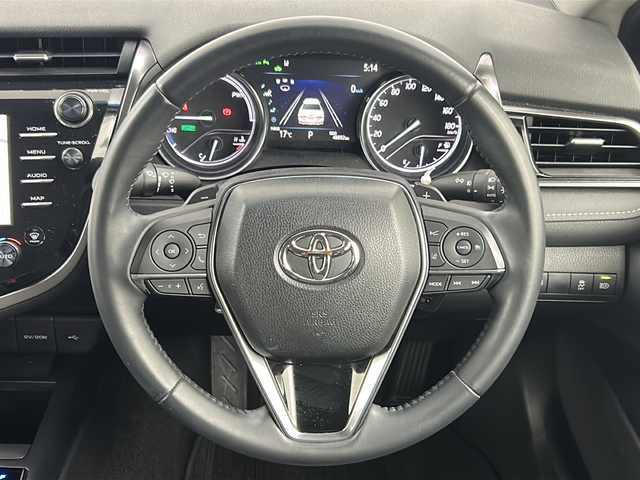トヨタ カムリ WS 埼玉県 2020(令2)年 4.9万km プラチナホワイトパールマイカ 純正ナビ/バックカメラ/レーダークルーズコンロトール/レーンキープアシスト/オートハイビーム/プリクラッシュセーフティ/ブラインドスポットモニタリング/リアクロストラフィックアラート/パーキングサポートブレーキ/クリアランスソナー/オートホールド/電子パーキング/ビルトインETC2.0/運転席パワーシート/ハーフレザーシート