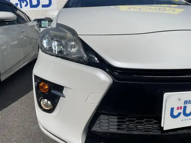 トヨタ プリウス S ツーリングセレクション 和歌山県 2012(平24)年 4.2万km ホワイトパールクリスタルシャイン (株)IDOMが運営する【じしゃロン和歌山店】の自社ローン専用車両になります。こちらは現金またはオートローンご利用時の価格です。自社ローンご希望の方は別途その旨お申付け下さい/社外ナビ/ワンセグ/DVD/CD/BT/USB/ビルトインETC/LEDヘッドライト/フォグライト/G’ｓ18インチアルミホイール/プッシュエンジンスタート/アイドリングストップ/ウィンカーミラー/電動格納ミラー/保証書・取扱説明書