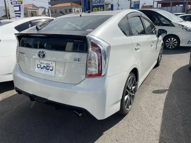 トヨタ プリウス S ツーリングセレクション 和歌山県 2012(平24)年 4.2万km ホワイトパールクリスタルシャイン (株)IDOMが運営する【じしゃロン和歌山店】の自社ローン専用車両になります。こちらは現金またはオートローンご利用時の価格です。自社ローンご希望の方は別途その旨お申付け下さい/社外ナビ/ワンセグ/DVD/CD/BT/USB/ビルトインETC/LEDヘッドライト/フォグライト/G’ｓ18インチアルミホイール/プッシュエンジンスタート/アイドリングストップ/ウィンカーミラー/電動格納ミラー/保証書・取扱説明書