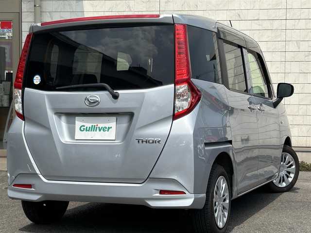 ダイハツ トール X 大分県 2017(平29)年 3.5万km ブライトシルバーメタリック 社外メモリナビ MDV-D404BT/【ワンセグ/DVD/BTオーディオ】/片側パワースライドドア/前後2カメラドライブレコーダー/ETC/オートライト/横滑り防止装置/チルトステアリング/アイドリングストップ/リアプライバシーガラス/エンジンプッシュスタート/ヘッドライトレベライザー/ドアバイザー/フロアマット/オートリトラミラー/Wエアバッグ/ABS/スマートキー×2/車両取説