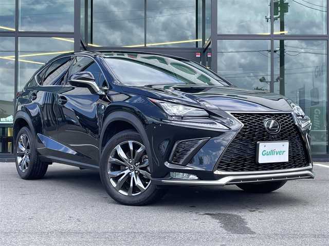 レクサス ＮＸ 300 Fスポーツ 愛媛県 2020(令2)年 7.9万km グラファイトブラックガラスフレーク プリクラッシュセーフティ/レーントレーシングアシスト/パーキングサポートアシスト/ロードサインアシスト/クリアランスソナー /純正10.25インチナビ/　CD/DVD/Bluetooth/フルセグTV/バックカメラ/ビルトインETC2.0/黒革シート/前席パワーシート/前席シートヒーター/シートベンチレーション/三眼LEDヘッドライト/シーケンシャルターンランプ/オートライト/ステアリングヒーター/フロントフォグ/パドルシフト/フロアマット/純正18インチAW