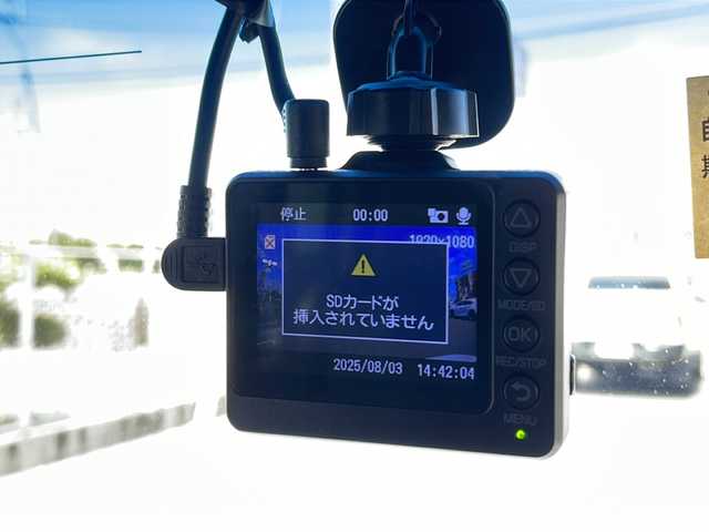 ホンダ Ｎ ＢＯＸ カスタム L ターボ 山口県 2022(令4)年 4万km プラチナホワイトパール 社外9インチナビ【AVIC-RQ912】/・フルセグテレビ/・Bluetooth機能/・AM/FMラジオ/・CD/DVD再生/・USB入力端子/・HDMI入力/・AUX接続/バックカメラ/両側パワースライドドア/ＥＴＣ2.0/ドライブレコーダー/スマートキー×２/プッシュスタート/後席モニター【kenwood LZ-900】/ハーフレザー/シートヒーター/保証書/レーダークルーズコントロール/ホンダセンシング/・CMBS警報距離/・ACC先行車検知音/・先行車発進お知らせ機能/・路外逸脱抑制機能システム/・レーンキープアシストシステム制御解除警報/・標識認識機能/盗難防止装置/純正15インチアルミホイール