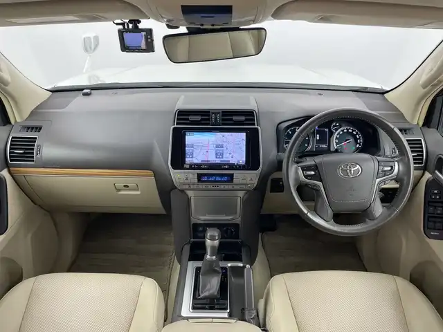 トヨタ ランドクルーザー プラド TX Lパッケージ 群馬県 2020(令2)年 6.1万km ホワイトパールクリスタルシャイン ９型ナビ　バックカメラ　ベージュレザーシート　パワーシート　シートヒーター　エアシート　アダプティブクルーズコントロール　衝突被害軽減ブレーキ　ＥＴＣ　ドラレコ　ＬＥＤライト　オートハイビーム　禁煙車