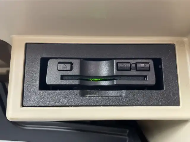 トヨタ ランドクルーザー プラド TX Lパッケージ 群馬県 2020(令2)年 6.1万km ホワイトパールクリスタルシャイン ９型ナビ　バックカメラ　ベージュレザーシート　パワーシート　シートヒーター　エアシート　アダプティブクルーズコントロール　衝突被害軽減ブレーキ　ＥＴＣ　ドラレコ　ＬＥＤライト　オートハイビーム　禁煙車