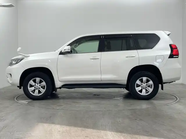 トヨタ ランドクルーザー プラド TX Lパッケージ 群馬県 2020(令2)年 6.1万km ホワイトパールクリスタルシャイン ９型ナビ　バックカメラ　ベージュレザーシート　パワーシート　シートヒーター　エアシート　アダプティブクルーズコントロール　衝突被害軽減ブレーキ　ＥＴＣ　ドラレコ　ＬＥＤライト　オートハイビーム　禁煙車