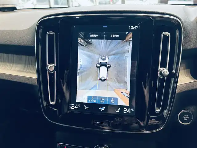 ボルボ ＸＣ４０ T4 AWD インスクリプション 大阪府 2018(平30)年 2.7万km 黒 ACC/HarmanKardon/純正ナビ/TV/applecarplay/360度カメラ/純正19インチAW/LEDヘッドライト/クリアランスソナー/ワイヤレス充電/自動駐車/黒革/パワーシート/Dシートメモリ/シートヒーター/ステアリングヒーター/BLIS/ルーフレール/ETC/スマートキー
