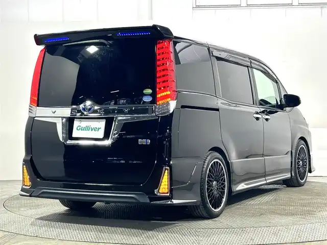 トヨタ ヴォクシー ハイブリッド ZS 煌Ⅲ 大阪府 2021(令3)年 3.5万km ブラック TRDエアロ LOXARNY18incAW 純正ナビTV フリップダウンモニター ハーフレザー シートヒーター クルーズコントロール 衝突軽減ブレーキ レーンアシスト オートハイビーム 両側パワースライドドア クリアランスソナー