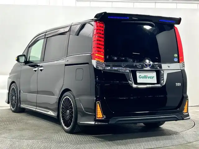 トヨタ ヴォクシー ハイブリッド ZS 煌Ⅲ 大阪府 2021(令3)年 3.5万km ブラック TRDエアロ LOXARNY18incAW 純正ナビTV フリップダウンモニター ハーフレザー シートヒーター クルーズコントロール 衝突軽減ブレーキ レーンアシスト オートハイビーム 両側パワースライドドア クリアランスソナー
