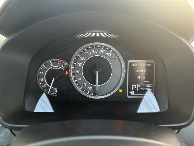 スズキ イグニス ハイブリッド MV 福岡県 2022(令4)年 2.6万km ピュアホワイトP ・ワンオーナー　/・デュアルカメラブレーキサポート/・前席＆サイドカーテンエアバック/・ナビフルセグTV　/・BT　DVD　SD/・ETC/・パドルシフト/・シートヒーター/・アイドリングストップ/・オートライト/・スマートキー/・プッシュスタート/・LEDヘットライト/・LEDフォグライト/・純正16インチブリジストン夏タイヤ付き/・保証書/・取説