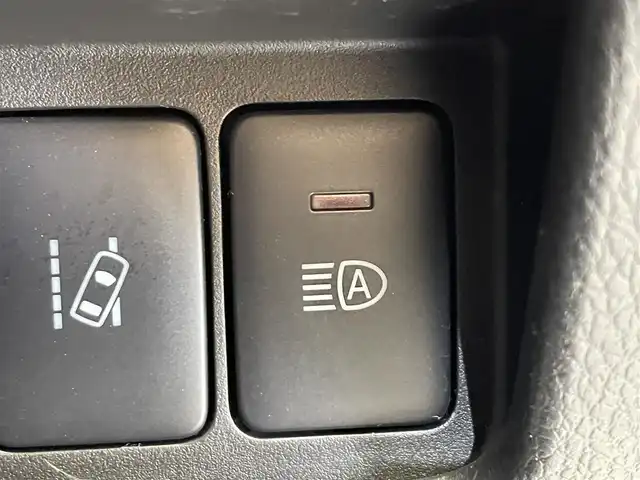 日産 デイズ ルークス ハイウェイスター Gターボ 岩手県 2019(平31)年 1.9万km ホワイトパール ４WD/ターボ/アラウンドビューモニター/両側パワースライドドア/エマージェンシーブレーキ/レーンアシスト/オートハイビーム/クルーズコントロール/横滑り防止装置/アイドリングストップ/リヤシーリングファン/ロールサンシェード/運転席シートヒーター/カロッツェリアナビ/フルセグTV/ドライブレコーダー/ETC/LEDヘッドライト/純正１５インチアルミホイール/純正フロアマット
