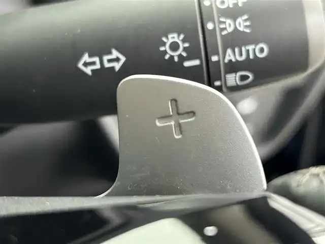 ホンダ ＺＲ－Ｖ ハイブリッド e:HEV Z 道央・札幌 2024(令6)年 3.4万km クリスタルブラックパール ・４WD/・寒冷地仕様/・全方位カメラ/・本革シート/・純正ディスプレイオーディオ/・ナビゲーション/・フルセグＴＶ/・Ｂｌｕｅｔｏｏｔｈ/・アダプティブクルーズコントロール/・Ｄ＆Ｎ席パワーシート/・シートメモリ/・パワーバックドア/・ＥＴＣ2.0/・D＆N席シートヒーター/・フロントワイパーデアイサー/・ミラーヒーター/・パドルシフト/・ステアリングスイッチ/・ダウンヒルアシストコントロール/・衝突軽減ブレーキ/・レーンアシスト/・ブラインドスポットモニター/・踏み間違い防止/・前後障害物センサー/・LEDヘッドライト/・オートライト/・電動パーキングブレーキ/・ブレーキオートホールド