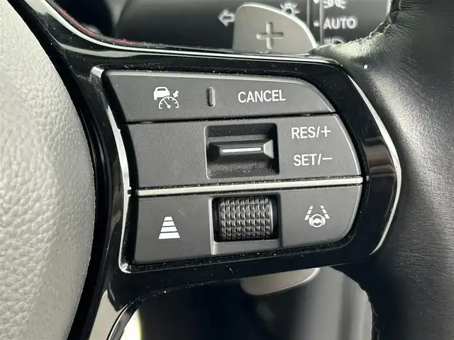 ホンダ ＺＲ－Ｖ ハイブリッド e:HEV Z 道央・札幌 2024(令6)年 3.4万km クリスタルブラックパール ・４WD/・寒冷地仕様/・全方位カメラ/・本革シート/・純正ディスプレイオーディオ/・ナビゲーション/・フルセグＴＶ/・Ｂｌｕｅｔｏｏｔｈ/・アダプティブクルーズコントロール/・Ｄ＆Ｎ席パワーシート/・シートメモリ/・パワーバックドア/・ＥＴＣ2.0/・D＆N席シートヒーター/・フロントワイパーデアイサー/・ミラーヒーター/・パドルシフト/・ステアリングスイッチ/・ダウンヒルアシストコントロール/・衝突軽減ブレーキ/・レーンアシスト/・ブラインドスポットモニター/・踏み間違い防止/・前後障害物センサー/・LEDヘッドライト/・オートライト/・電動パーキングブレーキ/・ブレーキオートホールド