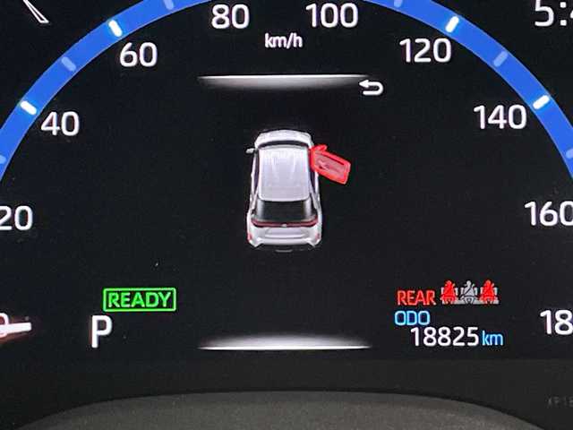 トヨタ ヤリスクロス ハイブリッド Z アドベンチャー 鹿児島県 2023(令5)年 1.9万km センシュアルレッドマイカ 純正ディスプレイオーディオ/（BT/フルセグTV）/プリクラッシュセーフティ/レーンキープアシスト/レーダークルーズコントロール/ハーフレザーシート/シートヒーター/ステアリングヒーター/ヘッドアップディスプレイ/ブラインドスポットモニター/パワーバックドア/ステアリングスイッチ/オートライト/オートマチックハイビーム/コーナーセンサー