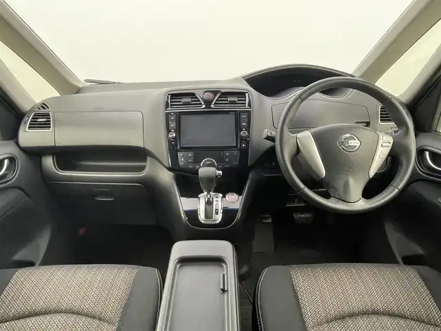 日産 セレナ HWS S HV Vセレ +Sefty 群馬県 2015(平27)年 7.7万km ブリリアントホワイトパール 純正９インチナビ　全方位カメラ　純正フリップダウンモニター　両側パワースライドドア　障害物センサー　クルーズコントロール　横滑り防止　アイドリングストップ　スマートキー　プッシュスタート　禁煙車