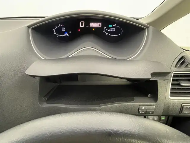 日産 セレナ HWS S HV Vセレ +Sefty 群馬県 2015(平27)年 7.7万km ブリリアントホワイトパール 純正９インチナビ　全方位カメラ　純正フリップダウンモニター　両側パワースライドドア　障害物センサー　クルーズコントロール　横滑り防止　アイドリングストップ　スマートキー　プッシュスタート　禁煙車