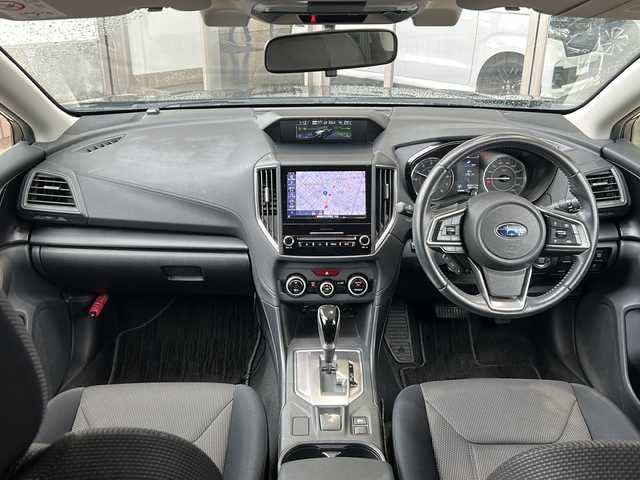 スバル インプレッサ スポーツ 1．6i－Lアイサイト 静岡県 2017(平29)年 4.9万km クリスタルブラックシリカ 純正ナビ/・SD/Music Folder/・CD/DVD/・iPod/USB/・フルセグTV/・Bluetooth/・FM/AM/・AUX/主要装備/・バックカメラ/・ＥＴＣ/・追従機能付クルーズコントロール/・ステアリング連動ヘッドライト/・パドルシフト/・ヒルスタートアシスト/・ブラインドスポット/・アイドリングストップ/・衝突被害軽減システム/・レーンキープアシスト/・サイドカーテンエアバッグ/・後退時ブレーキアシスト