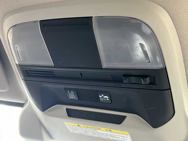 スバル インプレッサ スポーツ 1．6i－Lアイサイト 静岡県 2017(平29)年 4.9万km クリスタルブラックシリカ 純正ナビ/・SD/Music Folder/・CD/DVD/・iPod/USB/・フルセグTV/・Bluetooth/・FM/AM/・AUX/主要装備/・バックカメラ/・ＥＴＣ/・追従機能付クルーズコントロール/・ステアリング連動ヘッドライト/・パドルシフト/・ヒルスタートアシスト/・ブラインドスポット/・アイドリングストップ/・衝突被害軽減システム/・レーンキープアシスト/・サイドカーテンエアバッグ/・後退時ブレーキアシスト