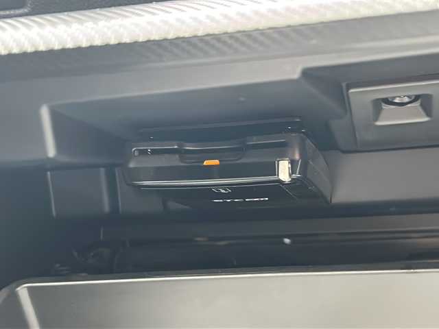 スバル インプレッサ スポーツ 1．6i－Lアイサイト 静岡県 2017(平29)年 4.9万km クリスタルブラックシリカ 純正ナビ/・SD/Music Folder/・CD/DVD/・iPod/USB/・フルセグTV/・Bluetooth/・FM/AM/・AUX/主要装備/・バックカメラ/・ＥＴＣ/・追従機能付クルーズコントロール/・ステアリング連動ヘッドライト/・パドルシフト/・ヒルスタートアシスト/・ブラインドスポット/・アイドリングストップ/・衝突被害軽減システム/・レーンキープアシスト/・サイドカーテンエアバッグ/・後退時ブレーキアシスト