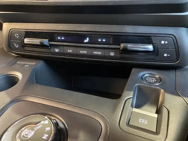 シトロエン シトロエン ベルランゴ ロング エディション ノアール 愛知県 2023(令5)年 2.1万km ノアールペルラネラ 純正ディスプレイオーディオ/CarPla/バックカメラ/アダプティブクルーズコントロール/ブラインドスポットモニター/パドルシフト/レーンキープ/ETC/コーナーセンサー/インテリジェントハイビーム/パークアシスト