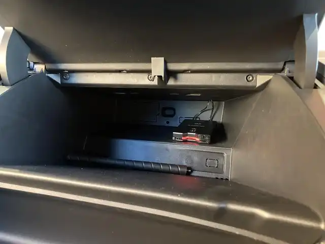 シトロエン シトロエン ベルランゴ ロング エディション ノアール 愛知県 2023(令5)年 2.1万km ノアールペルラネラ 純正ディスプレイオーディオ/CarPla/バックカメラ/アダプティブクルーズコントロール/ブラインドスポットモニター/パドルシフト/レーンキープ/ETC/コーナーセンサー/インテリジェントハイビーム/パークアシスト