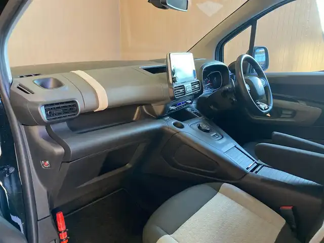 シトロエン シトロエン ベルランゴ ロング エディション ノアール 愛知県 2023(令5)年 2.1万km ノアールペルラネラ 純正ディスプレイオーディオ/CarPla/バックカメラ/アダプティブクルーズコントロール/ブラインドスポットモニター/パドルシフト/レーンキープ/ETC/コーナーセンサー/インテリジェントハイビーム/パークアシスト