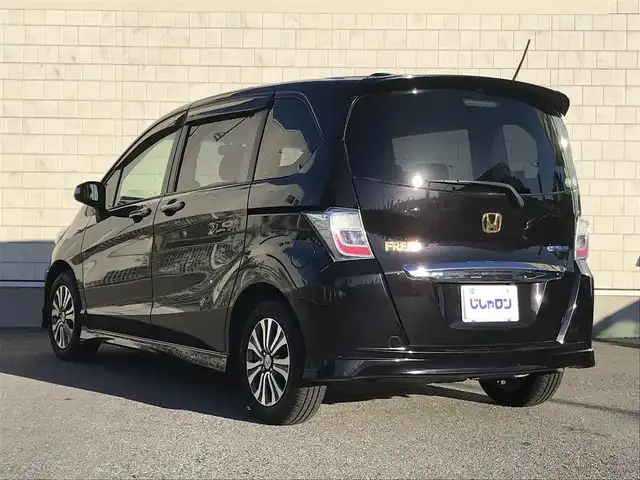 ホンダ フリード ハイブリット ジャストセレクション 栃木県 2012(平24)年 5.5万km プレミアムブラキッシュパール 株)IDOMが運営する【じしゃロン小山店】の自社ローン専用車両になります。こちらは現金またはオートローンご利用時の価格です。自社ローンご希望の方は別途その旨お申付け下さい//ワンオーナー/禁煙車/純正ワンセグナビ/（CD/DVD/AM/FMラジオ）/スマートキー/プッシュスタート/バックカメラ/ＥＴＣ/両側パワースライドドア/ドライブレコーダー/クルーズコントロール/ステアリングリモコン/電動格納ドアミラー/パワーウインドウ/オートライト/防眩ミラー