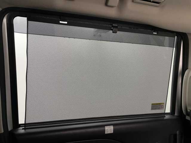 日産 セレナ ハイウェイスター 埼玉県 2017(平29)年 3.9万km ブリリアントシルバー 純正9インチナビ/全方位カメラ/フルセグテレビ/ビルトインETC/パーキングアシスト/両側パワースライドドア/クルーズコントロール/衝突被害軽減ブレーキ/クリアランスソナー/オートLEDライト/フォグランプ/プッシュスタート/アイドリングストップ/ロールサンシェード/純正フロアマット/純正16インチアルミホイール