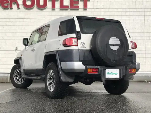 トヨタ ＦＪクルーザー 富山県 2017(平29)年 9.3万km ホワイト 4WD/純正ナビ/フルセグTV/Bluetooth/バックカメラ/コーナーセンサー/横滑り防止装置/リモコンキー/スペアキー１本/ステアリングスイッチ/ヘッドライトレベライザー/ETC