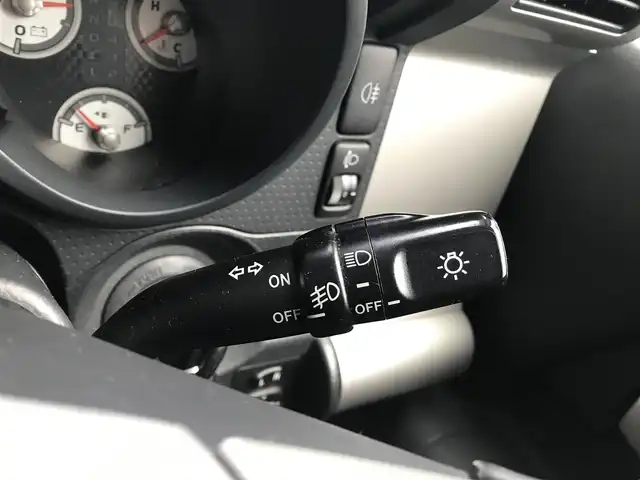 トヨタ ＦＪクルーザー 富山県 2017(平29)年 9.3万km ホワイト 4WD/純正ナビ/フルセグTV/Bluetooth/バックカメラ/コーナーセンサー/横滑り防止装置/リモコンキー/スペアキー１本/ステアリングスイッチ/ヘッドライトレベライザー/ETC