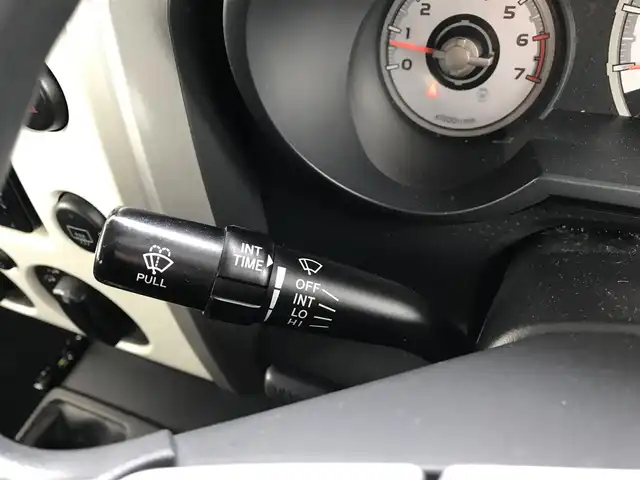 トヨタ ＦＪクルーザー 富山県 2017(平29)年 9.3万km ホワイト 4WD/純正ナビ/フルセグTV/Bluetooth/バックカメラ/コーナーセンサー/横滑り防止装置/リモコンキー/スペアキー１本/ステアリングスイッチ/ヘッドライトレベライザー/ETC