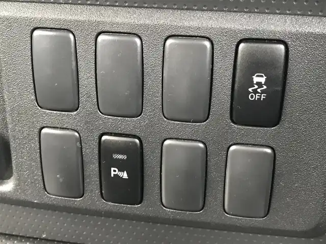 トヨタ ＦＪクルーザー 富山県 2017(平29)年 9.3万km ホワイト 4WD/純正ナビ/フルセグTV/Bluetooth/バックカメラ/コーナーセンサー/横滑り防止装置/リモコンキー/スペアキー１本/ステアリングスイッチ/ヘッドライトレベライザー/ETC