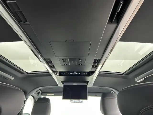 トヨタ アルファード Z 千葉県 2025(令7)年 0.4万km ブラック 禁煙車/ワンオーナー/トヨタセーフティセンス/・プリクラッシュセーフティ/・プリクラッシュセーフティブレーキ/・クリアランスソナー/・レーンディパーチャーアラート/・ブラインドスポットモニター/・ヘッドアップディスプレイ/・レーダークルーズコントロール/左右独立ツインガラスルーフ/純正１３型フリップダウンモニター/両側パワースライドドア/パワーバックドア/ユニバーサルステップ/純正14インチディスプレイオーディオナビ（あり）/・USB/Bluetooth/フルセグTV/・全方位カメラ/・ビルトインETC2.0/革巻きステアリング/・ステアリングスイッチ/・ステアリングヒーター/レザーシート/・DNセカンドパワーシート/・D席メモリ付き/・DNセカンドシートヒーター/・DNセカンドエアーシート/MT付きAT/置くだけ充電/社外フロアマット/純正１８インチAW/オートライト/・オートマチックハイビーム/・三眼LEDヘッドライト/・LEDフォグランプ