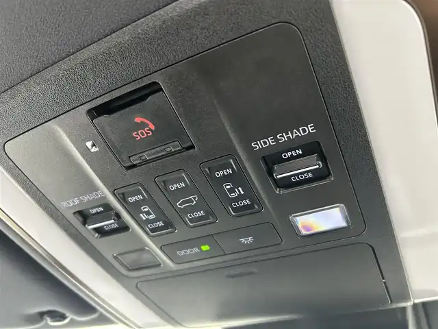 トヨタ アルファード Z 千葉県 2025(令7)年 0.4万km ブラック 禁煙車/ワンオーナー/トヨタセーフティセンス/・プリクラッシュセーフティ/・プリクラッシュセーフティブレーキ/・クリアランスソナー/・レーンディパーチャーアラート/・ブラインドスポットモニター/・ヘッドアップディスプレイ/・レーダークルーズコントロール/左右独立ツインガラスルーフ/純正１３型フリップダウンモニター/両側パワースライドドア/パワーバックドア/ユニバーサルステップ/純正14インチディスプレイオーディオナビ（あり）/・USB/Bluetooth/フルセグTV/・全方位カメラ/・ビルトインETC2.0/革巻きステアリング/・ステアリングスイッチ/・ステアリングヒーター/レザーシート/・DNセカンドパワーシート/・D席メモリ付き/・DNセカンドシートヒーター/・DNセカンドエアーシート/MT付きAT/置くだけ充電/社外フロアマット/純正１８インチAW/オートライト/・オートマチックハイビーム/・三眼LEDヘッドライト/・LEDフォグランプ