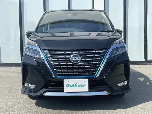 日産 セレナ e－パワー ハイウェイスター V 大阪府 2021(令3)年 2.4万km 黒 インテリジェントルームミラー/アラウンドビューモニター/プロパイロット/エマージェンシーブレーキ/ブラインドスポットモニター/ドライブレコーダー/ETC/純正ナビ/両側パワースライドドア/フルセグTV/プッシュスタート/電動格納ミラー
