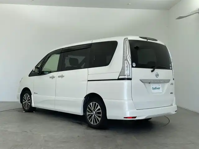 日産 セレナ HWS S HV Vセレ +Sefty 富山県 2015(平27)年 7.4万km ブリリアントホワイトパール 純正ナビ（AM/FM/DVD/BT/ワンセグ）/バックカメラ/ETC/両側パワースライドドア/衝突被害軽減システム/クルーズコントロール/レーンキープアシスト/横滑り防止装置/アイドリングストップ/オートLEDライト/純正アルミホイール/純正フロアマット/革巻きステアリング/スマートキー