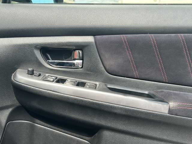スバル ＷＲＸ ＳＴＩ STI 愛知県 2014(平26)年 10.7万km ダークグレーメタリック /禁煙車//純正ナビ・フルセグTV/　(CN-LR700D)//ETC/バックカメラ//STiフロントリップ//STiマフラー//プッシュスタート//ステアスイッチ//社外１７インチアルミ//LEDオートライト//黒合皮ハーフレザーシート//ステアリングスイッチ//純正フロアマット//新車保証書//取扱説明書//スペアキー