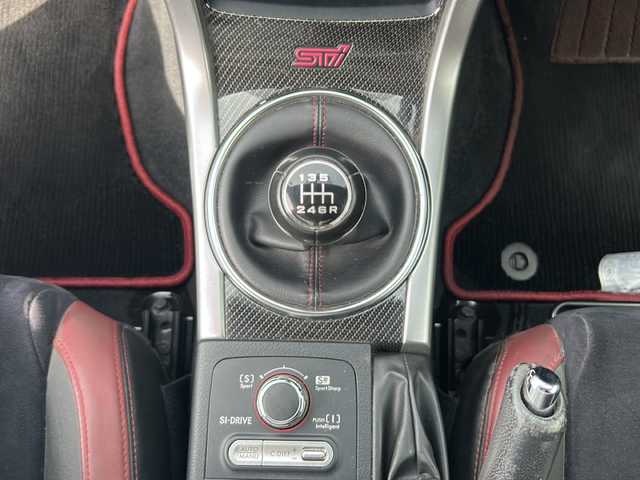 スバル ＷＲＸ ＳＴＩ STI 愛知県 2014(平26)年 10.7万km ダークグレーメタリック /禁煙車//純正ナビ・フルセグTV/　(CN-LR700D)//ETC/バックカメラ//STiフロントリップ//STiマフラー//プッシュスタート//ステアスイッチ//社外１７インチアルミ//LEDオートライト//黒合皮ハーフレザーシート//ステアリングスイッチ//純正フロアマット//新車保証書//取扱説明書//スペアキー