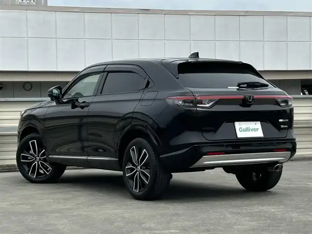ホンダ ヴェゼル ハイブリッド e:HEV Z 静岡県 2022(令4)年 1.2万km クリスタルブラックパール ホンダセンシング/純正９型ナビ/フルセグ/ＥＴＣ/ＤＶＤ再生/ＢＳＭ/ハンドル＆シートヒーター/電動リアゲート/後退出庫サポート/コンビシート/置型充電/ＬＥＤヘッド/純正フロアマット/純正１８ＡＷ