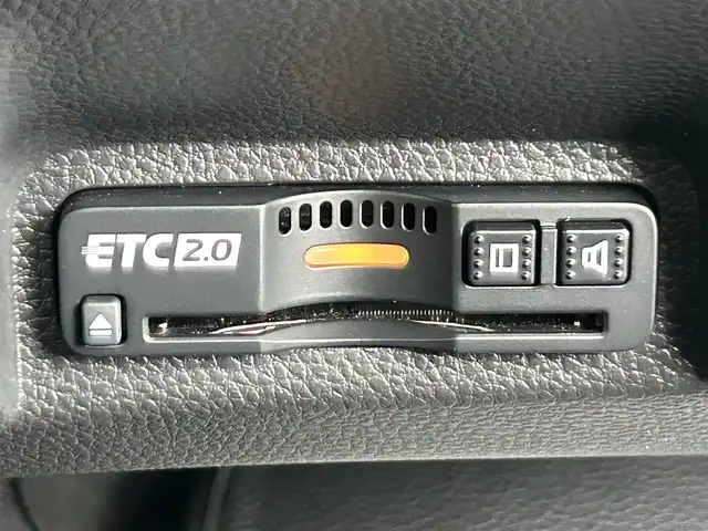 ホンダ ヴェゼル ハイブリッド e:HEV Z 静岡県 2022(令4)年 1.2万km クリスタルブラックパール ホンダセンシング/純正９型ナビ/フルセグ/ＥＴＣ/ＤＶＤ再生/ＢＳＭ/ハンドル＆シートヒーター/電動リアゲート/後退出庫サポート/コンビシート/置型充電/ＬＥＤヘッド/純正フロアマット/純正１８ＡＷ