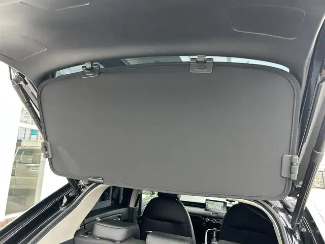 ホンダ ヴェゼル ハイブリッド e:HEV Z 静岡県 2022(令4)年 1.2万km クリスタルブラックパール ホンダセンシング/純正９型ナビ/フルセグ/ＥＴＣ/ＤＶＤ再生/ＢＳＭ/ハンドル＆シートヒーター/電動リアゲート/後退出庫サポート/コンビシート/置型充電/ＬＥＤヘッド/純正フロアマット/純正１８ＡＷ