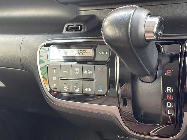 ホンダ Ｎ ＢＯＸ カスタム G Lパッケージ 静岡県 2016(平28)年 5.8万km ミラノレッド ワンオーナー/社外メモリーナビ＆ワンセグＴＶ/（ＤＶＤ＆ＣＤ＆ＢＴ）/バックカメラ/ビルトインＥＴＣ/前方ドライブレコーダー/左側パワースライドドア/革調シートカバー/革巻きステアリング/ステアリングリモコン/アイドリングストップ/純正エアロ/純正１４inアルミホイール/オートライト/ＨＩＤライト/フォグランプ/電動格納ミラー/スマートキー/プッシュスタート/Ｗエアバッグ/横滑り防止装置/ＡＢＳ/ドアバイザー/フロアマット/新車保証書/取扱説明書/スマートスペアキー有