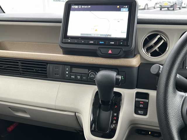 ホンダ Ｎ ＢＯＸ ファッションスタイル 千葉県 2023(令5)年 0.9万km 黄 4WD 8型ナビ フルセグ BT USB タイプC 両側パワースライドドア 2.0ETC シートヒータ ドラレコ  マット LEDライト オートライト ソナー ホワイトミラー ホワイトアウターハンドル
