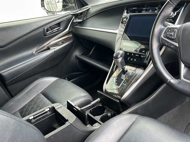 トヨタ ハリアー エレガンス 山形県 2016(平28)年 9.2万km ブラック ４WD/純正SDナビ/(CD/AM/FM/TV/SD/USB/BT/AUX)/バックカメラ/ETC/LEDヘッドライト/フォグランプ/純正フロアマット/パワーシート（D席）/純正AW　R１７/ハーフレザーシート/オートライト/アイドリングストップ/電動格納ミラー
