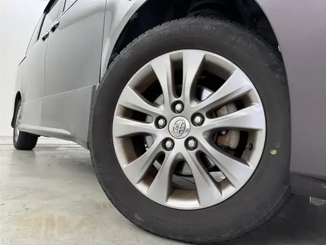 トヨタ ヴォクシー ZS 煌Z 福岡県 2013(平25)年 8.6万km ボルドーマイカメタリック 純正９型ナビ（フルセグＴＶ）　/バックカメラ　/ビルトインＥＴＣ　/３６０°ドライブレコーダー　/パドルシフト　/両側電動スライドドア　/ハーフレザー　/プッシュスタート　/電動格納式ドアミラー　/純正１６インチＡＷ