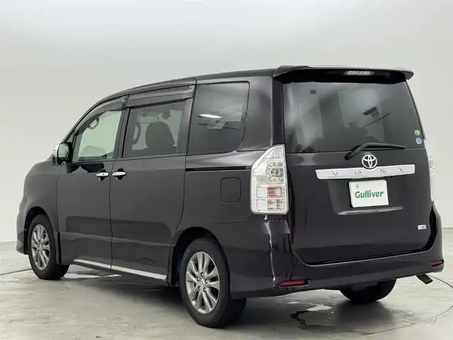 トヨタ ヴォクシー ZS 煌Z 福岡県 2013(平25)年 8.6万km ボルドーマイカメタリック 純正９型ナビ（フルセグＴＶ）　/バックカメラ　/ビルトインＥＴＣ　/３６０°ドライブレコーダー　/パドルシフト　/両側電動スライドドア　/ハーフレザー　/プッシュスタート　/電動格納式ドアミラー　/純正１６インチＡＷ