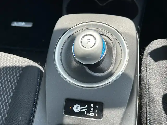 日産 リーフ S 茨城県 2016(平28)年 10万km ダークメタルグレー 純正ナビ/フルセグ再生可/ステアリングヒーター/純正ビルトインETC